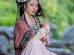 -翩若国风汉服体验馆