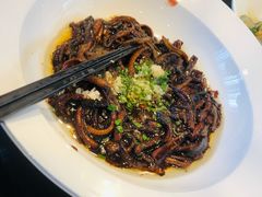 响油鳝糊-碧丽宫大酒店(召稼楼店)