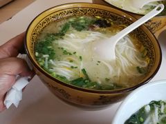 -桥香园云南过桥米线(金马碧鸡店)