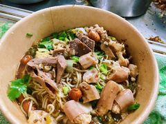 -阿阳牛腩腌面店