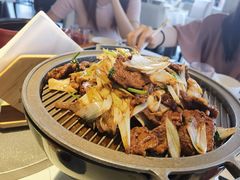 经典葱爆小羔羊肉-悦融·京鲁菜·露台花园(安定门店)