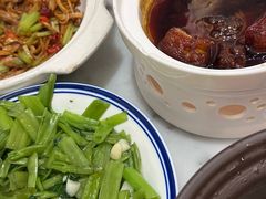 -小菜园新徽菜(宜兴八佰伴店)