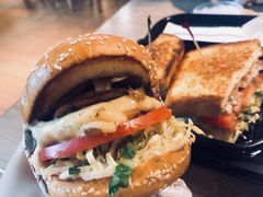 火烤双层牛肉特堡-The Habit Burger Grill 哈比特汉堡(复兴soho店)