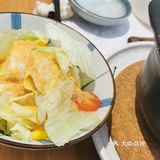 推荐土豆泥，外面包裹了酥脆的外壳，里面是软糯的土豆泥