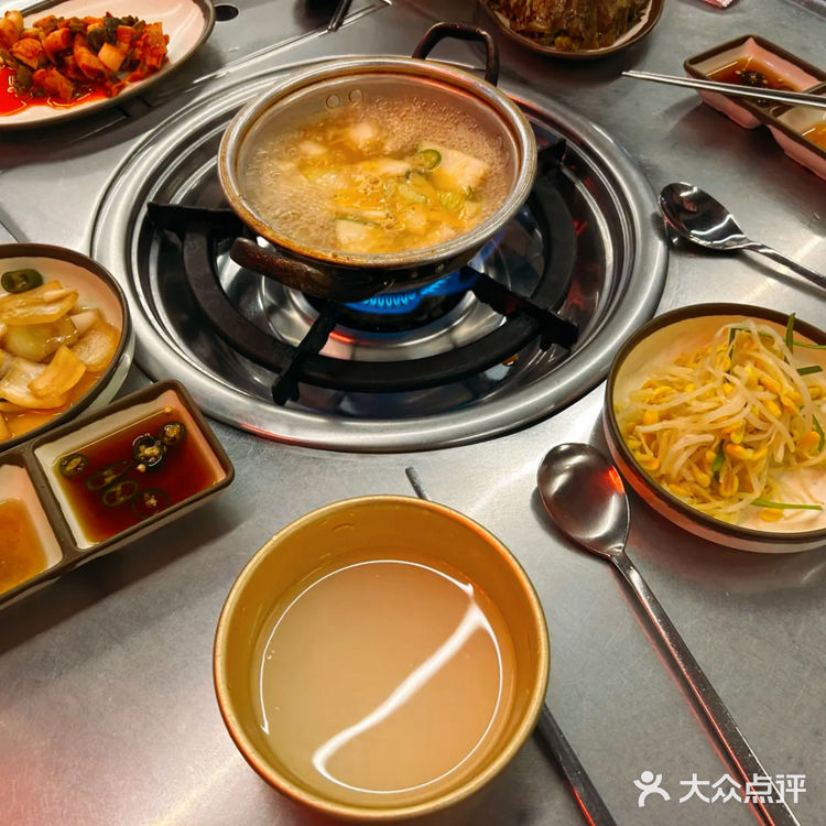 这家烤肉店真的出人意料的好吃