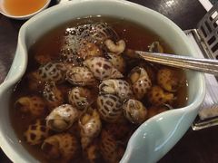古越陈酿煮花螺-杭州西子湖四季酒店·金沙厅