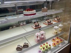 面包甜点陈列柜-好利来(旅顺世达店)