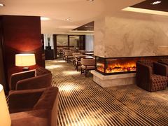 行政酒廊2-上海中航虹桥机场泊悦酒店