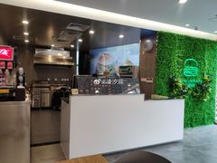 -龙治汉堡(中华城店)