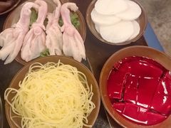-渝井巷重庆老火锅(沈阳吉祥店)