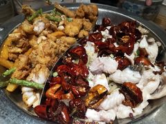 -小鱼小牛·鱼牛干锅·脆鱼火锅(世欧广场店)