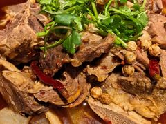 -大众跷脚牛肉馆·非遗传承单位(峨眉山店)