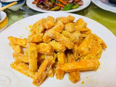 -鑫渔港海鲜本地菜·山海关浑锅(东戴河店)