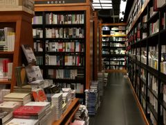-西西弗书店&矢量咖啡(壹方购物中心店)