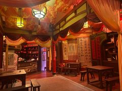 -暴风岛沉浸式体验馆(百联世纪店)