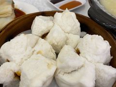 蜜汁叉燒包-沙田新强记烧鹅海鲜酒家