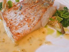 煎鲈鱼-福楼法餐厅FLO