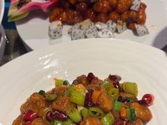 -瓦国小镇·果木烤鸭·融合菜(西口店)