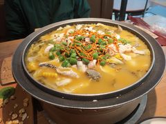 -山城外·非遗酸菜鱼(蜀都万达店)