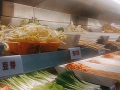 -李记称盘牛杂串串(广厦店)