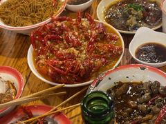 -冶建镜子·老南昌大排档·江西虾王(总店)