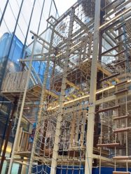 -PIPIKINGDOM皮皮王国欢乐号(欢乐海岸购物中心店)