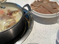 -三人行骨头王火锅(长寿店)
