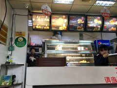 -华莱士·全鸡汉堡(沧源店)