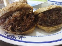烧饼夹烧牛羊肉-老爆肚满五香烧牛羊肉