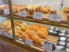 -提亚烘焙·手作面包·生日蛋糕(七星店)