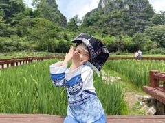 -高荡千年布依古寨旅游景区