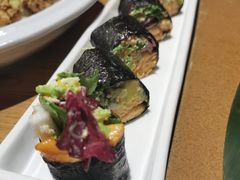 三文鱼牛油果寿司-隐泉之语日式料理(王府中环店)