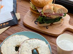 -Catch Bagel(芳草地店)