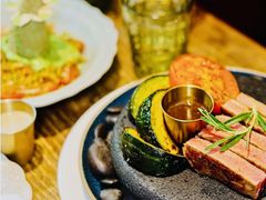 -秘密旅行Bonjour(黑金冠 江南西店)