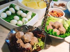 牛肉双丸拼盘-左庭右院鲜牛肉火锅(浦江欢乐颂店)