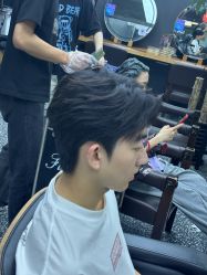 -藤野造型专业烫染接发