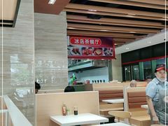 用餐区-冰岛茶餐厅(世茂店)