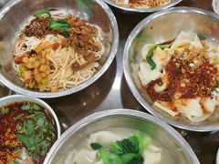 -爱骅裤带面馆(东木头市店)