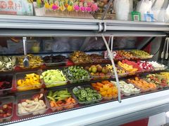 自助取餐区-老炳·七丛松甘草水果