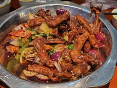 -休记光头香辣蟹干锅(绵竹店)