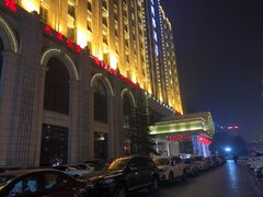 -锦龙国际酒店(天津奥体中心华苑地铁站店)