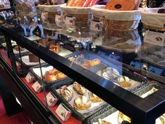 -Salon de The de Joel Robuchon(外滩18号店)