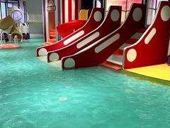 -涨巢·潮玩水疗局