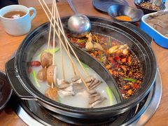 牛油鸳鸯锅底-串门邻居串串火锅(云南南路店)