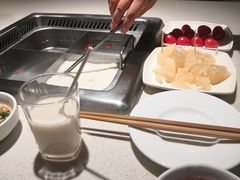 -海底捞火锅鲜切牛肉主题店(长寿路店)
