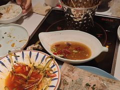 -黄记煌三汁焖锅(新佳丽江汉路店)