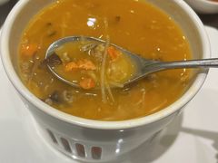 方亮一品蟹黄羹-新光酒家·河豚·海鲜·蟹料理(浦东店)