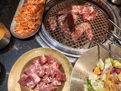 -韩烧牛中牛·甄选黑牛烤肉(黑金店)