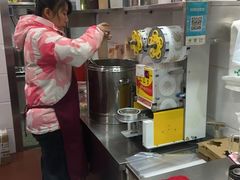 -阿姨奶茶专卖(舌涧道杭州惠民路创始店)