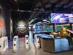 -极限PLAY运动娱乐新世界·团建派对潮玩休闲馆·室内蹦极高空游乐园